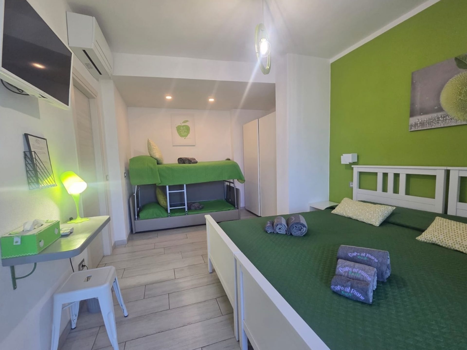 Camera Mela - Capo al Piano B&B